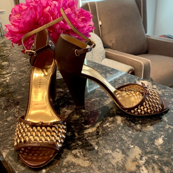 Marc By Marc Jacobs Shoes - Marc Jacobs size 40 Euro brown & gold heels